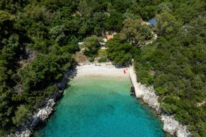 Villa Trianda a true gem just 27 steps from the beach!