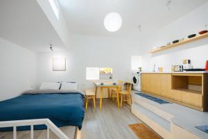 Hollys Tranquil Home with 2beds in Old Quarter