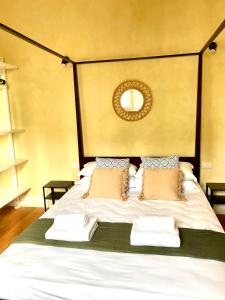 One-Bedroom Deluxe Apartment