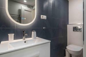 Sunny apartment with balcony & swimming pool by REMS