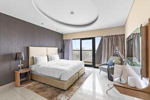 ALiving Luxury 3BR High-Rise I Burj Khalifa View I Paramount Towers, 6101