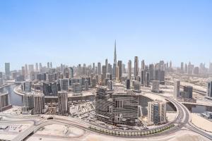 ALiving Luxury 3BR High-Rise I Burj Khalifa View I Paramount Towers, 6101