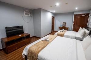 One Averee Bay Hotel