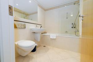 Geata na Cathrach - Galway Lakeside Apartments