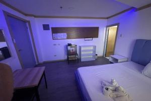 JM Lodge near Clark Airport