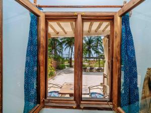 Shanuo Beach Bungalows