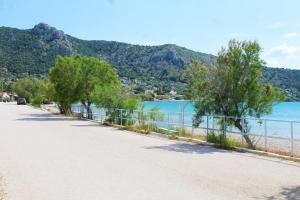 The Beach White House