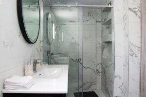 The Beach White House