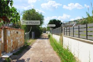 The Beach White House