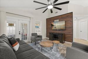 3 Bedrooms 2 Bathrooms Bridgewater 142Hl