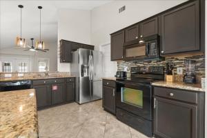 3 Bedrooms 2 Bathrooms Bridgewater 142Hl