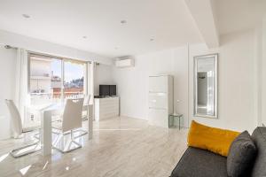 LE LOUIS BLANC avec balcon en plein centre-ville