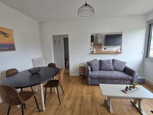 le cocon sarladais, appartement centre ville avec balcon et parking privé
