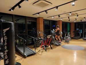 Staybliss At Ceylonz Suites