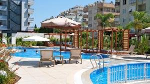 SA Apartments! Sea and Mountain View 2BD Duplex