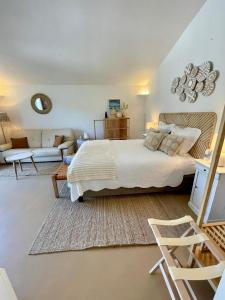 Villas Villa provencale Golfe St Tropez climatisee piscine chauffee, Spa, billard, Wifi haut debit pro : photos des chambres