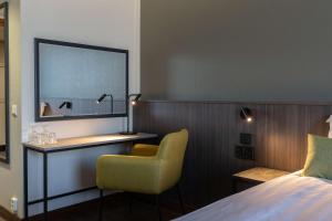 Standard Twin Room room in Scandic Waskia