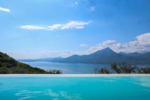 Podere Sabaina, Private Villa mit Pool, Seeblick und 3 Wohneinheiten zur Alleinnutzung