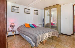 Appartements Nice Apartment In Vico : photos des chambres