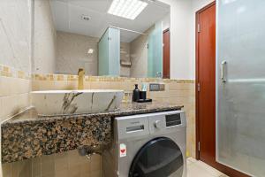 2-Bedroom Apartment Near To The Beach in Sadaf