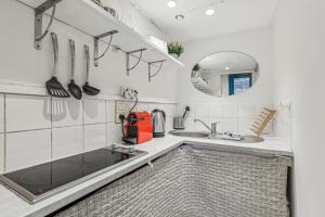 Joli studio grand et calme, Marais