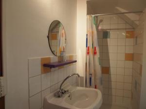 B&B / Chambres d'hotes Chambres et Tables d'hotes a l'Auberge Touristique : Studio