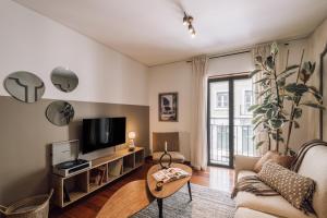 Campania - 2 bedrooms and parking in Estrela - 4-star hotels in Lisbon
