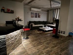 Apartment in Compound Sama - Maadi شقة في المعادي
