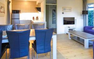 Awesome Home In Vlagtwedde With Wifi