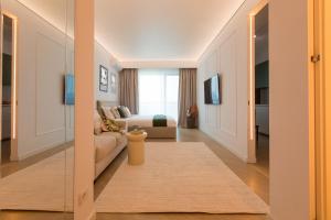 Cortina North - Skyline Studio with City Views