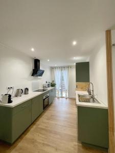 Agréable Maison ensoleillée avec piscine