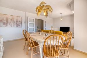 Oasis Apt, 5min Beach, In City Center, Terrace