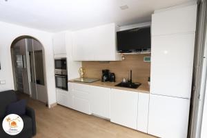 Appart vue mer accès plage et piscine à 30m