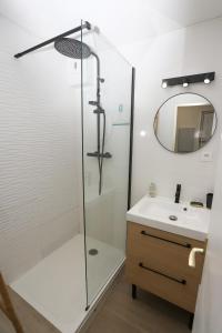 Appart vue mer accès plage et piscine à 30m