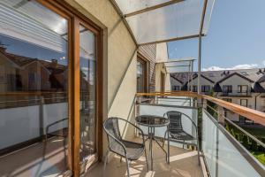 Wooden Sun Seasons 24 Apartment in Rewal Close to the Beach by Noclegi Renters