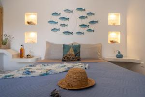 PERIVOLI 1-CHORA(5min away from the center by car)