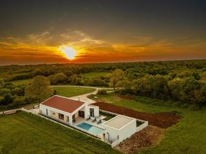 Villa Dianthe by Istrialux