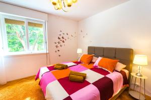 Cozy 2 Bedroom APT 15 Min Walk From Split Center and Beach