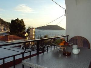 Oasis 2 Skopelos Greece