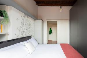 iFlat Trevi Charm, Elegant & Comfy Roman Escape