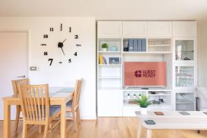 GuestReady - 1BR in East London w Balcony