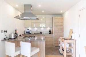 GuestReady - 1BR in East London w Balcony