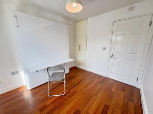 Family Friendly Mullingar Self Catering Apartment on Park Hotel Grounds