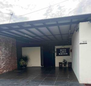 Laman mahinun homestay