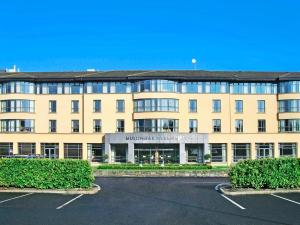 Family Friendly Mullingar Self Catering Apartment on Park Hotel Grounds