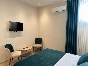 Luxury Hotel By Gjyshi