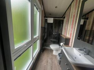 Freddy Mercury 52 The Meadows