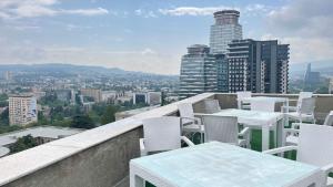 Top floor Aleksidze Apt with Terrace & views