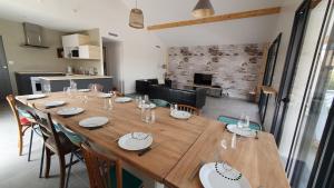 Villas Villa Adishatz, new house, pool & garden : photos des chambres