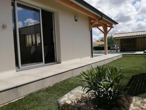 Villas Villa Adishatz, new house, pool & garden : photos des chambres